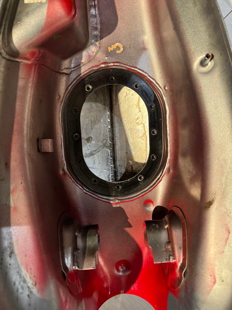 トライアンフ　タンク　triumph ボンネビル　スクランブラー