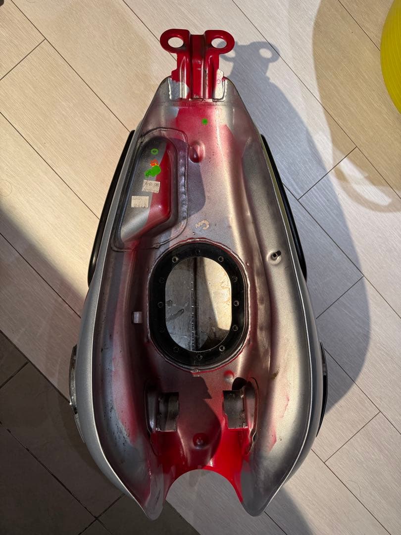 トライアンフ　タンク　triumph ボンネビル　スクランブラー