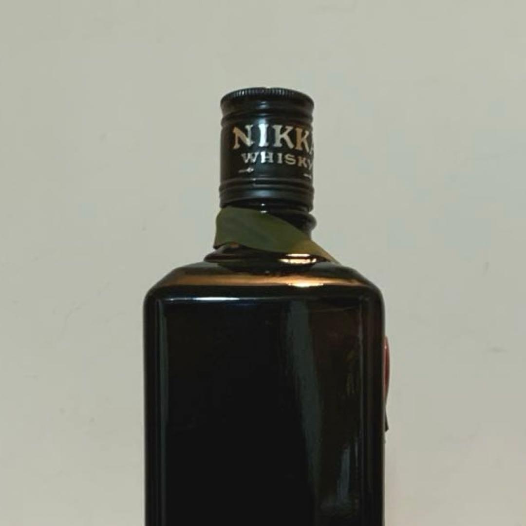 カ*シ様 【古酒】黒角ニッカ ウイスキー 1級720ml 特製タンブラー付き箱入