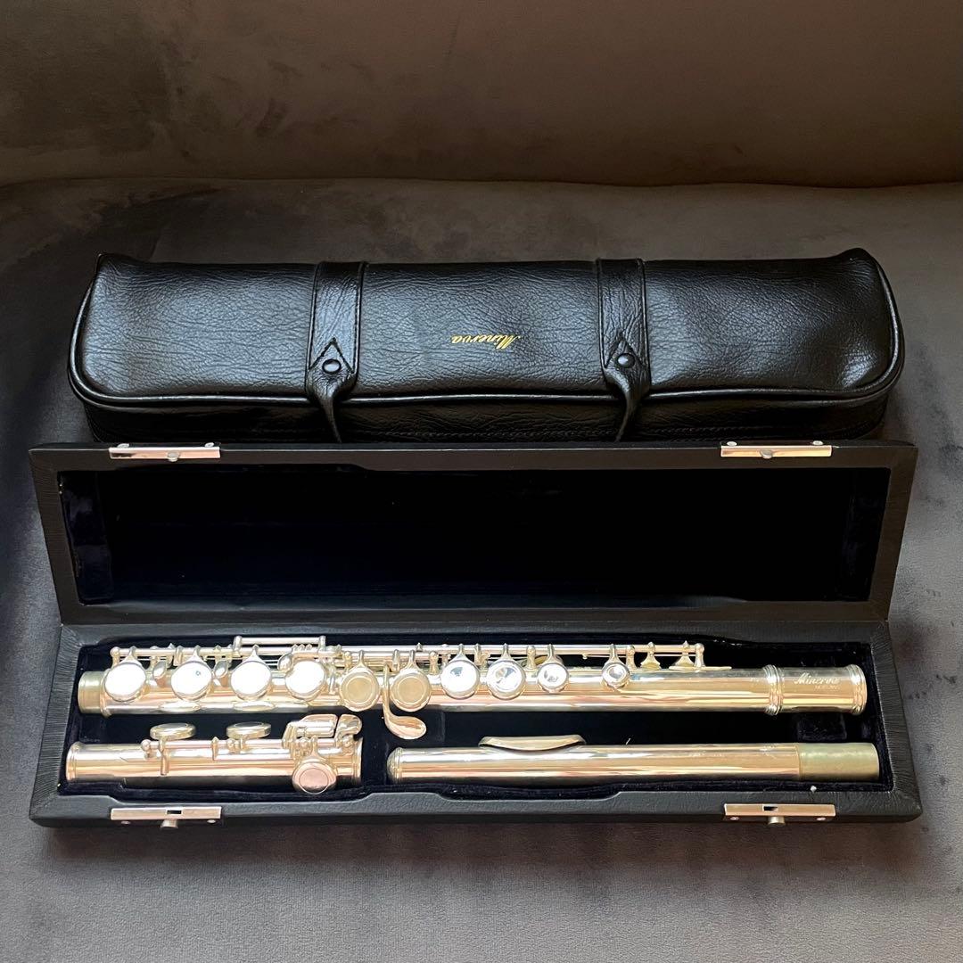 Minerva フルート ケース クリーニング用具付き