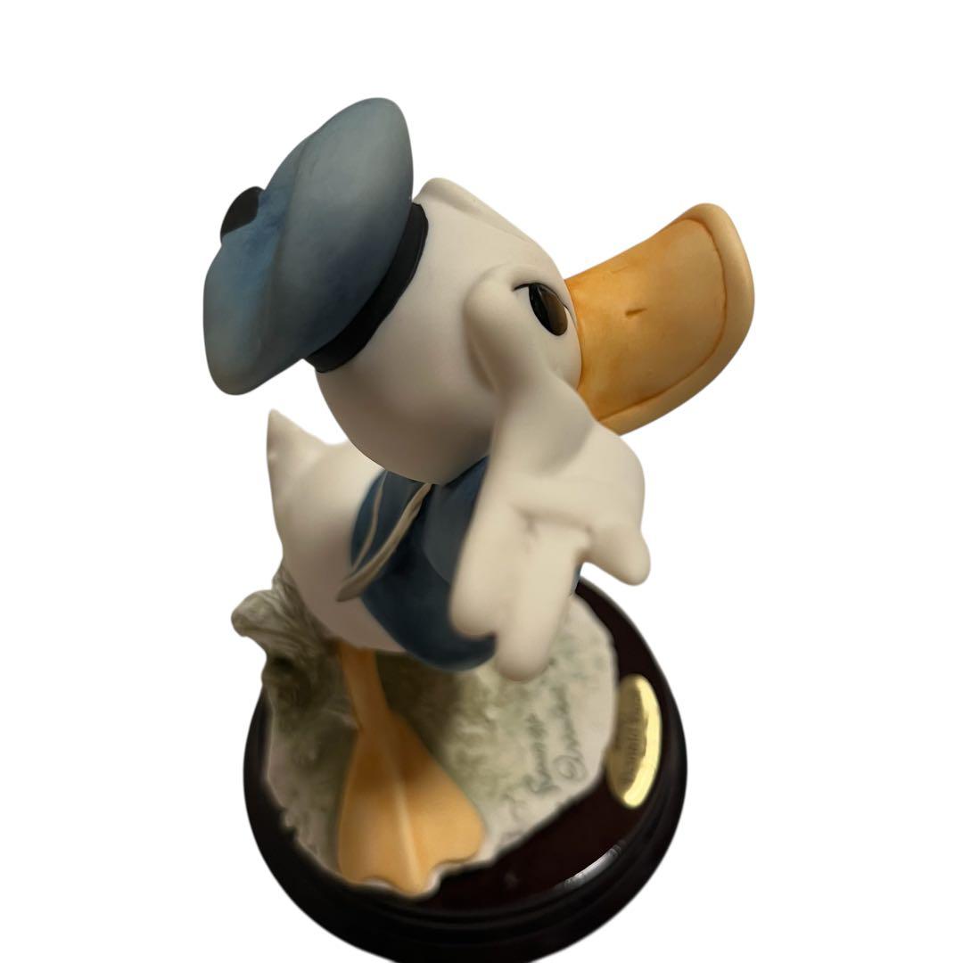 ジョゼッペアルマーニ ドナルドダック 限定フィギュア