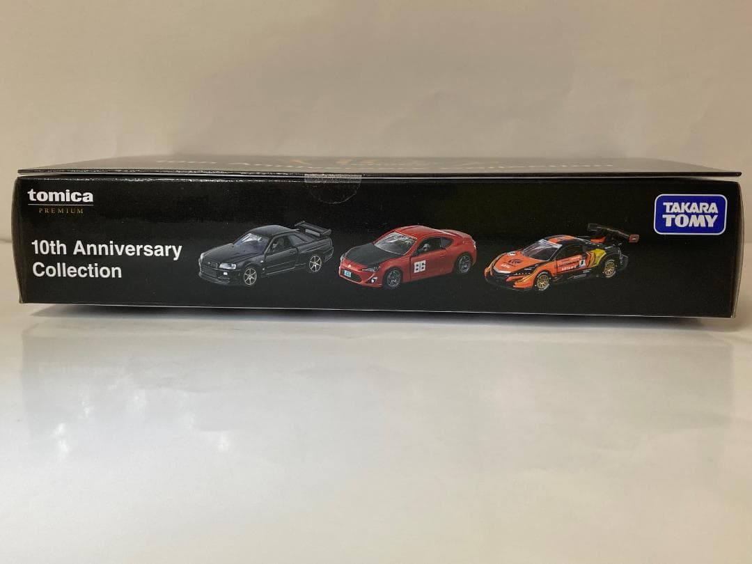トミカプレミアム10th Anniversary Collection 2set