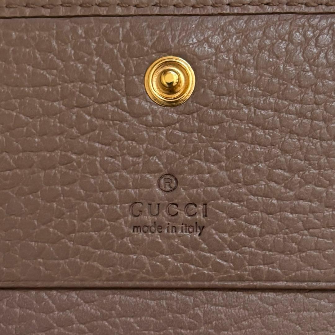 美品✨GUCCI GGマーモント コンパクト財布 ベージュ 二つ折り