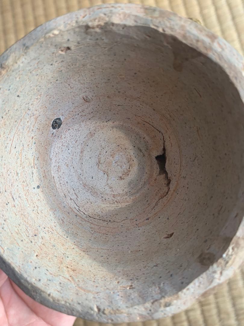 中国六朝時代蓮花模様青磁油灯