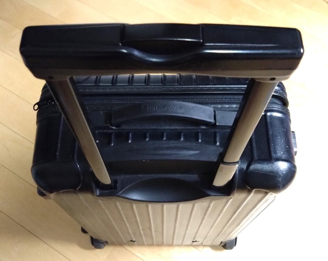 リモワ　サルサ851　マットブラック　機内持ち込み対応　２輪