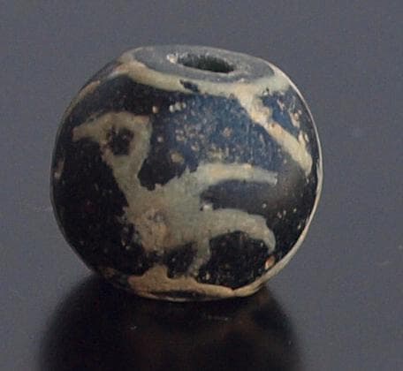 ジャワ発掘、珍しい横向き鳥マニック・ブルン　黒の胎に白で鳥・放射・Ｘ・環モチーフ