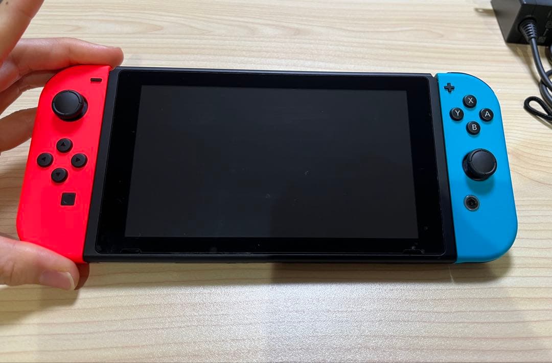 【美品】Nintendo Switch 本体 64G SDカード付き