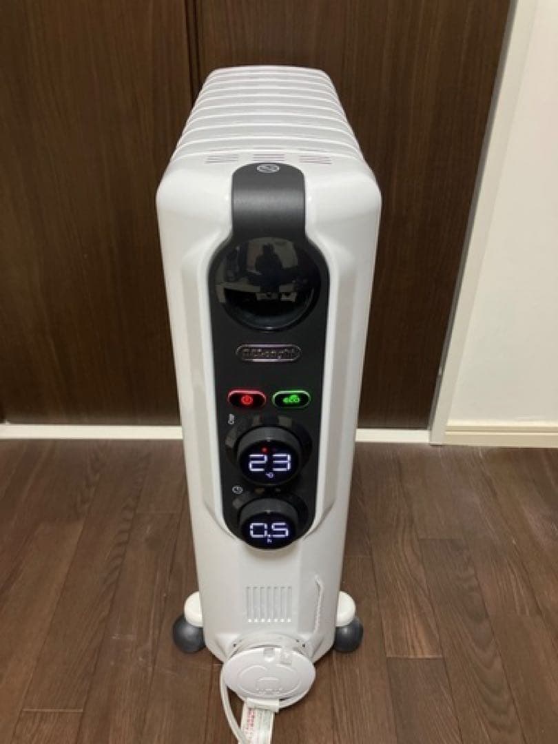 デロンギ　RHJ35M1015-BK エコモード付きオイルヒーター ホワイト