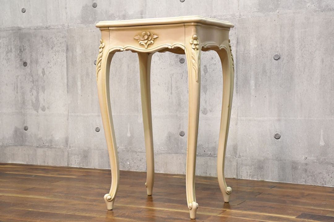 DGC9 カリモク ドマーニ ルイ15 サイドテーブル 猫脚 レリーフ ロココ