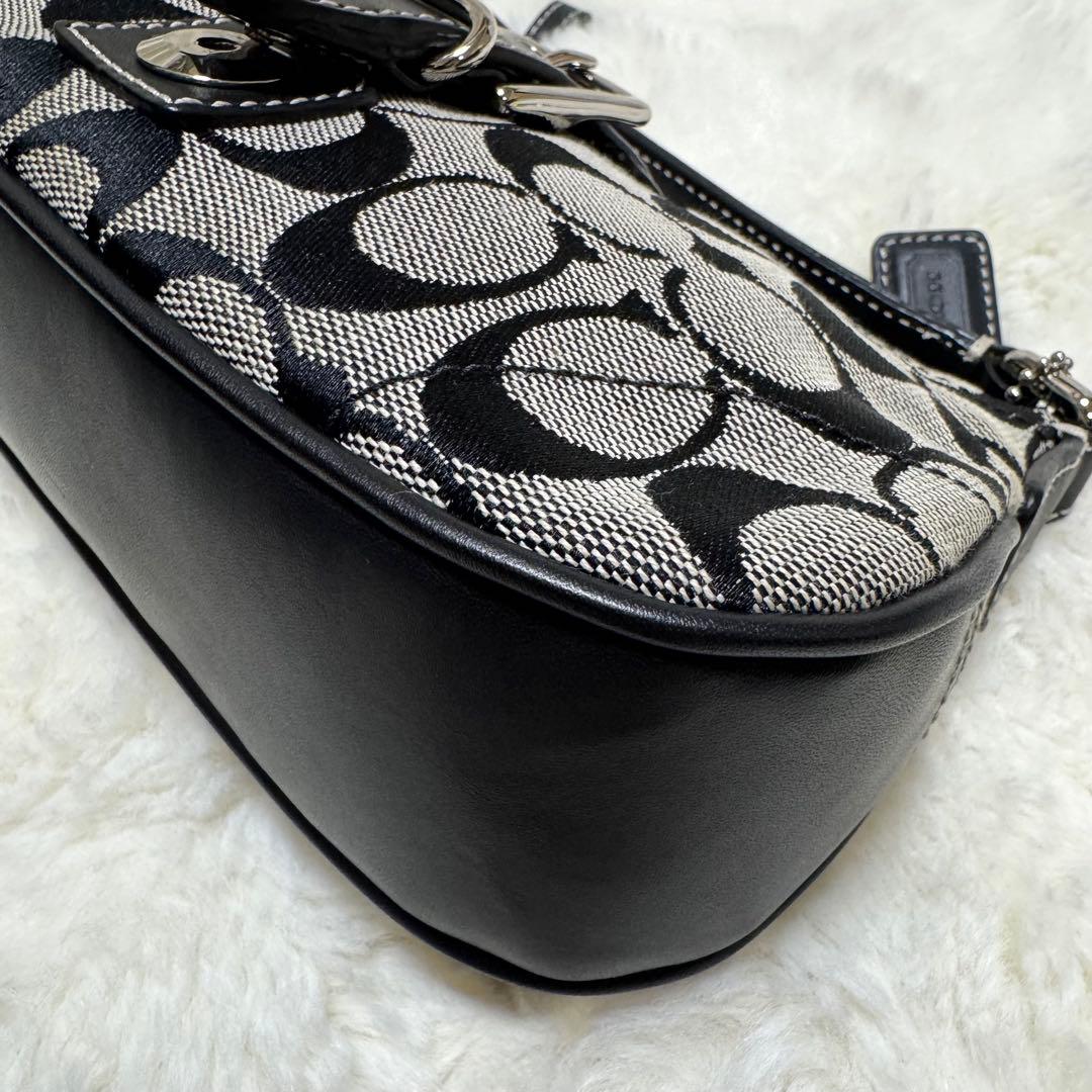 COACH シグネチャー　アクセサリーポーチ　ワンショルダー　6362 ソーホー