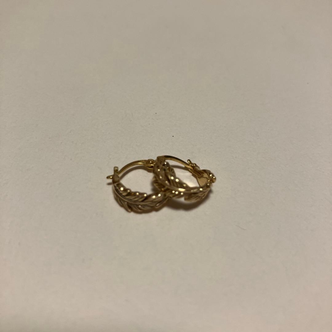 ete ゴールドツイストフープピアス