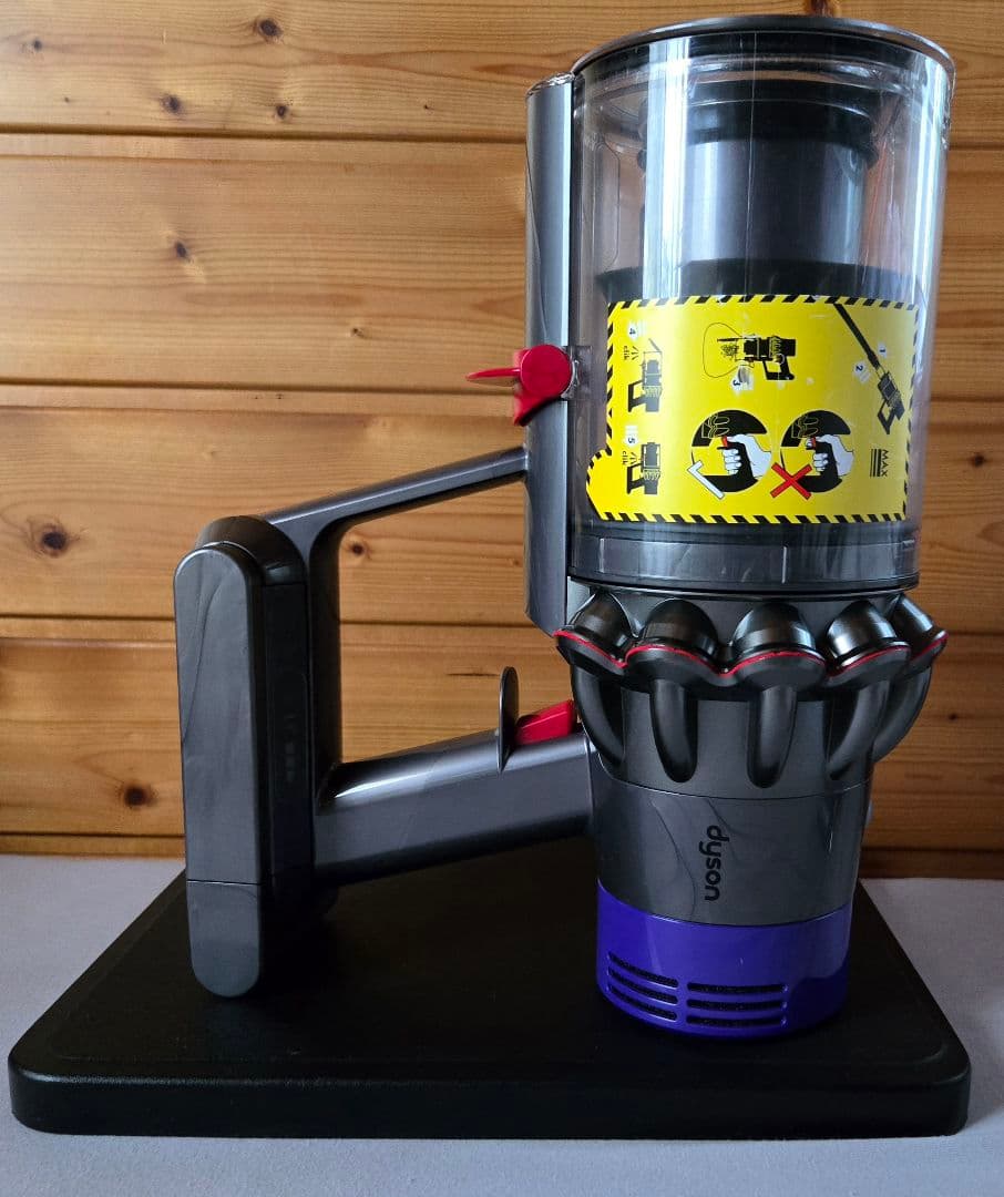 ★Dyson スティッククリーナー 本体+多機能アタッチメント+スタンド