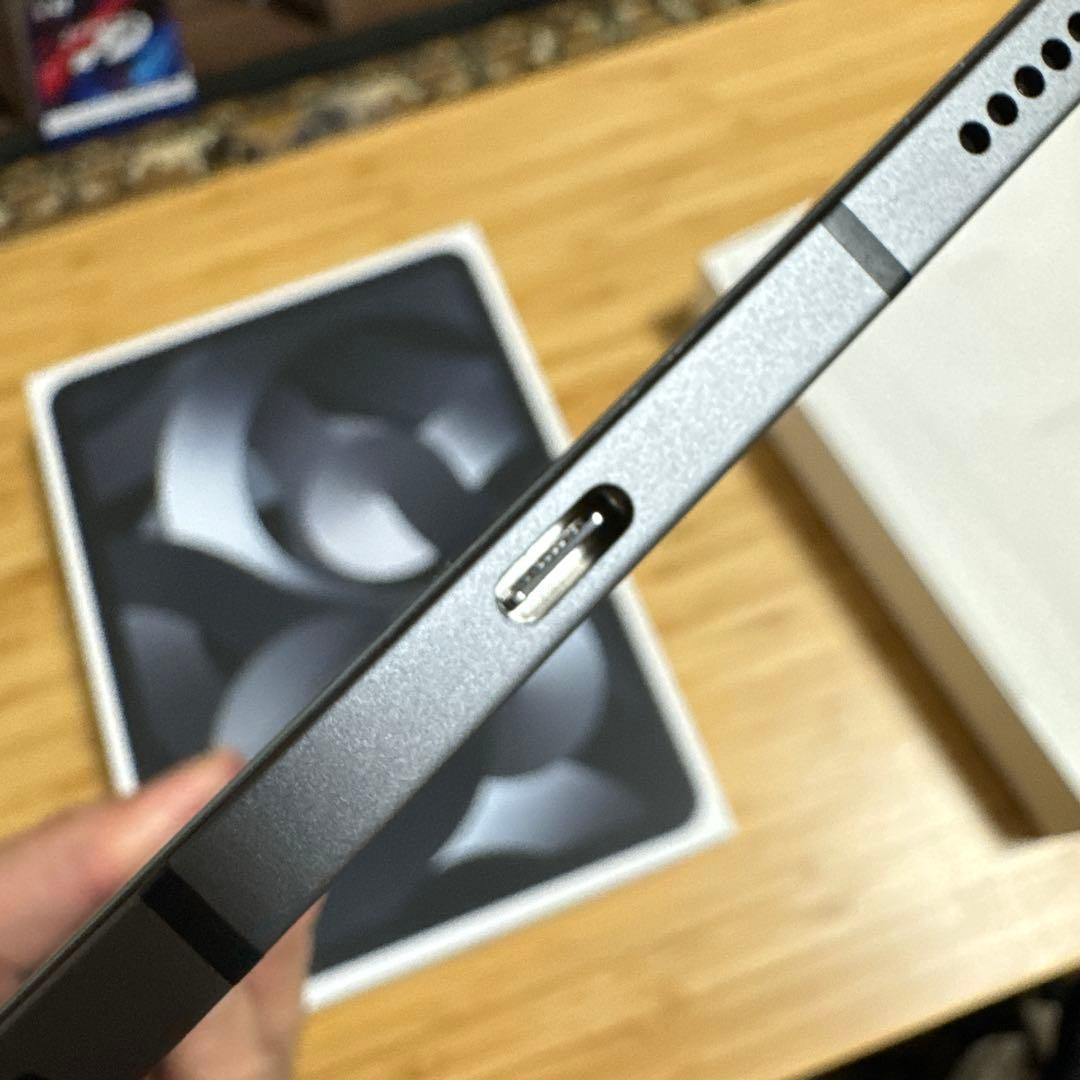 Apple iPad Air 5世代 Cellularモデル 64GB 美品