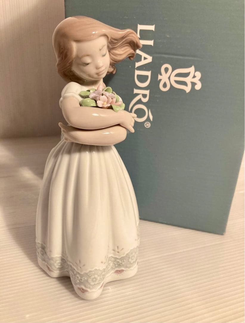 LLADRO Utopia 『さわやかな風』　陶器 リアドロ フォギュリン