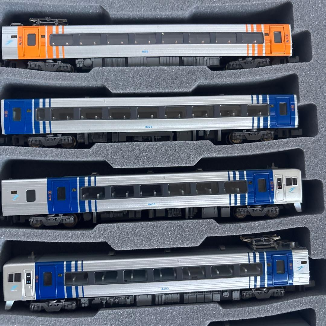 四国　８０００系リニューアル　８両