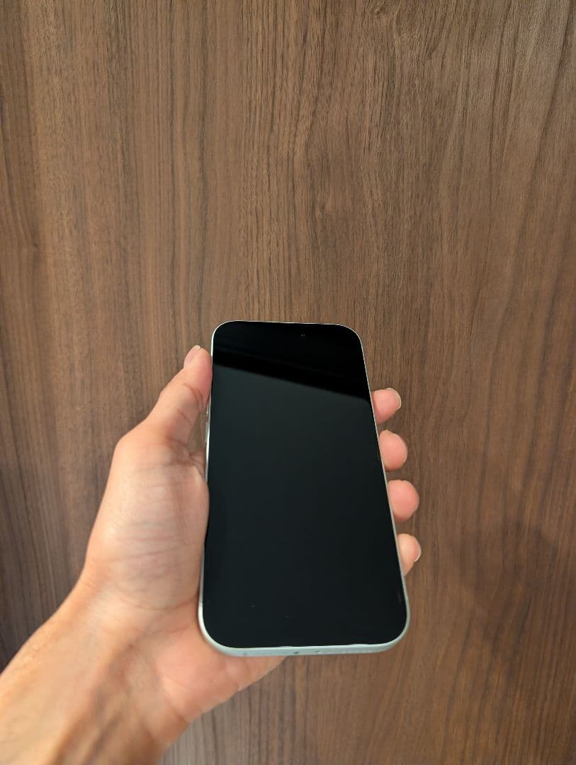 Apple iPhone 16 sim フリー バッテリー100% 美品