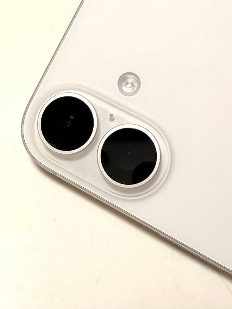 ［美品］iPhone16 128GBホワイトSIMフリー