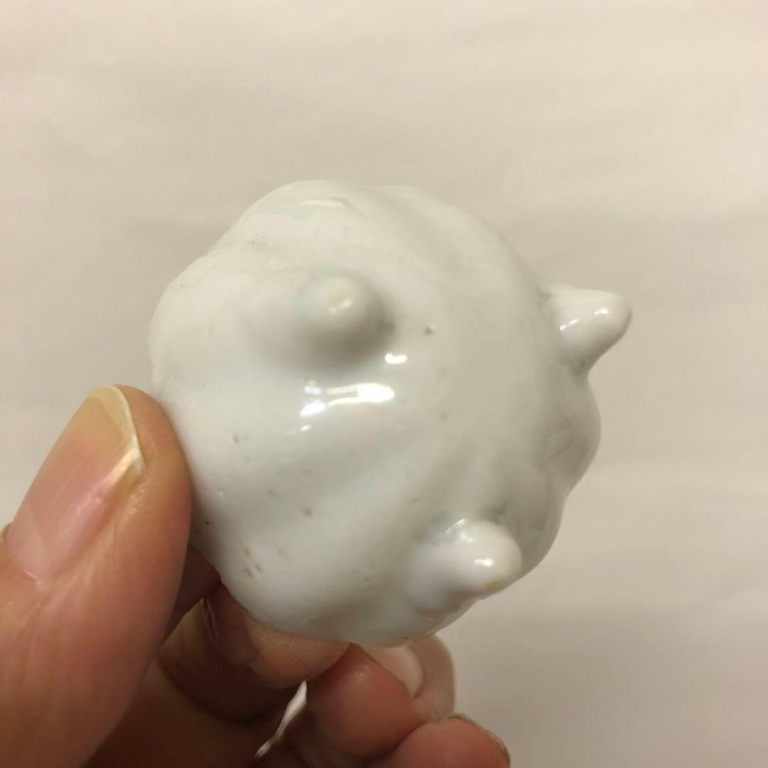 白磁　三つ足輪花極小手塩皿　骨董品　極小鉢　希少