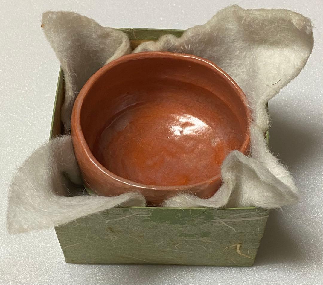 ウサギの絵柄 茶道具　抹茶碗　朱色