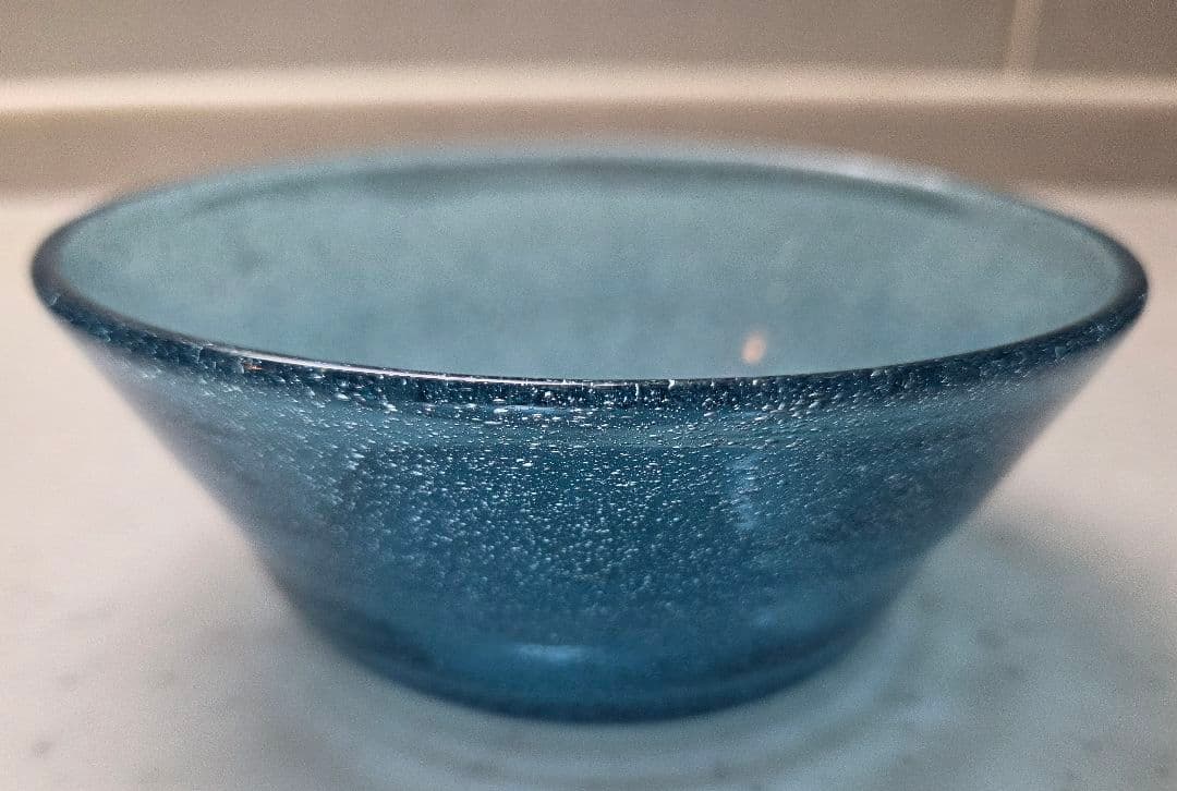 小谷真三/眞三 吹きガラス　ブルー 倉敷ガラス 気泡 直径13.5cm ボウル