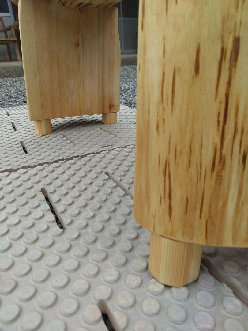 杉板と檜のベンチ84　値下げ❕天板は肌に優しい杉　節無しで杢目が綺麗　脚は檜半切