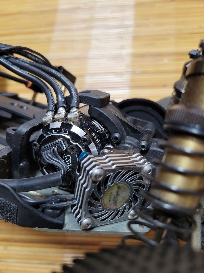 京商　KYOSHO　アルティマRB7　シャーシ　オフロードカー　マッチモア