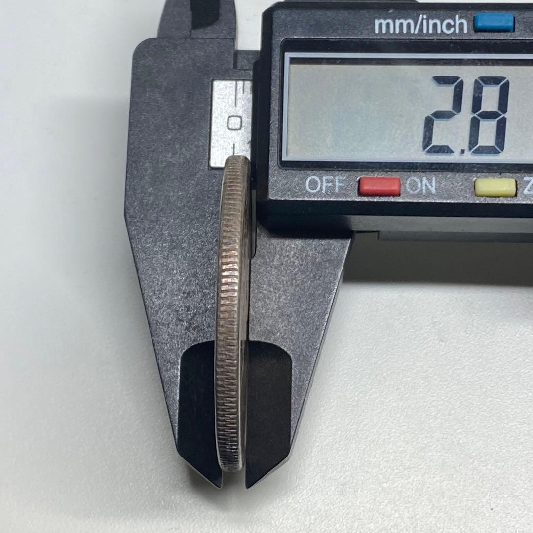 古銭幣　袁世凱 三年版 中華民国三年　一圓　