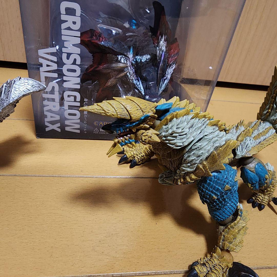 モンハン　フィギュア　ジンオウガ亜種　バルファルク　ラギアクルス希少種