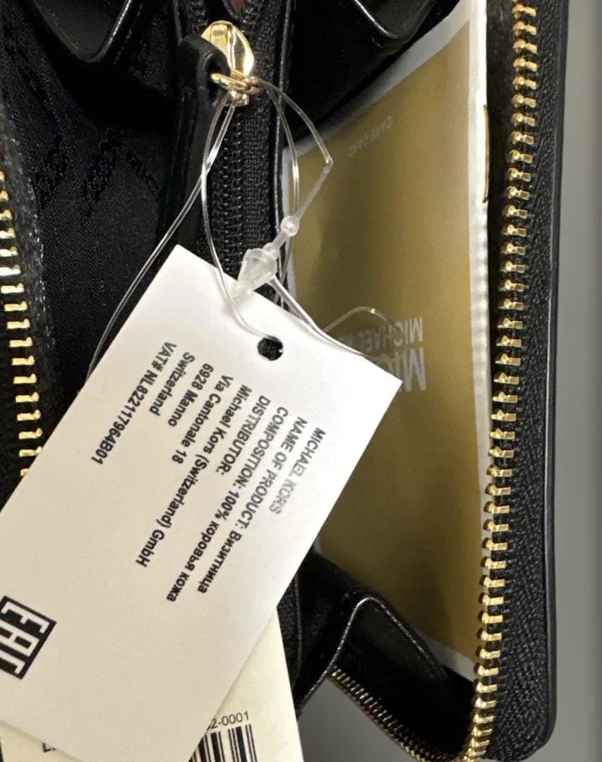 新品　マイケルマイケルコース JET SET CHARM ケース