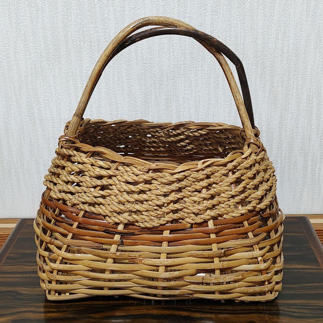 竹籠／バスケット