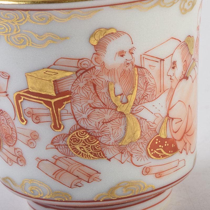 九谷焼　井上秋晴作　赤絵細密画　人物文　盃　ぐい呑み　共布共箱　M　R9169