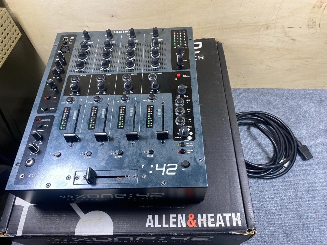 711 allen & heath XONE : 42 DJミキサー