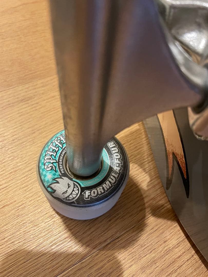 ANTI HERO コンプリート＋デッキ＋ウィール SET