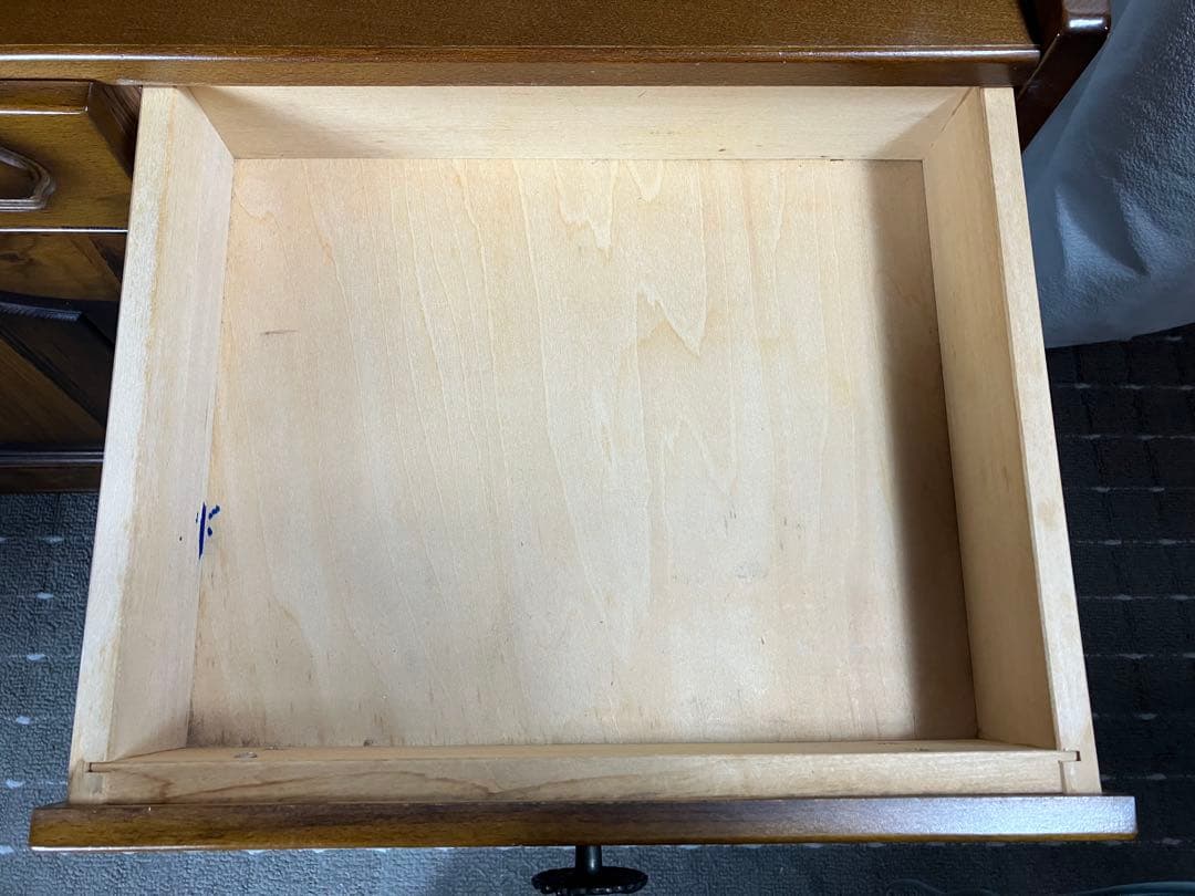 最終値下げ　カリモク コロニアル サイドチェスト / レトロ電話台 キャビネット