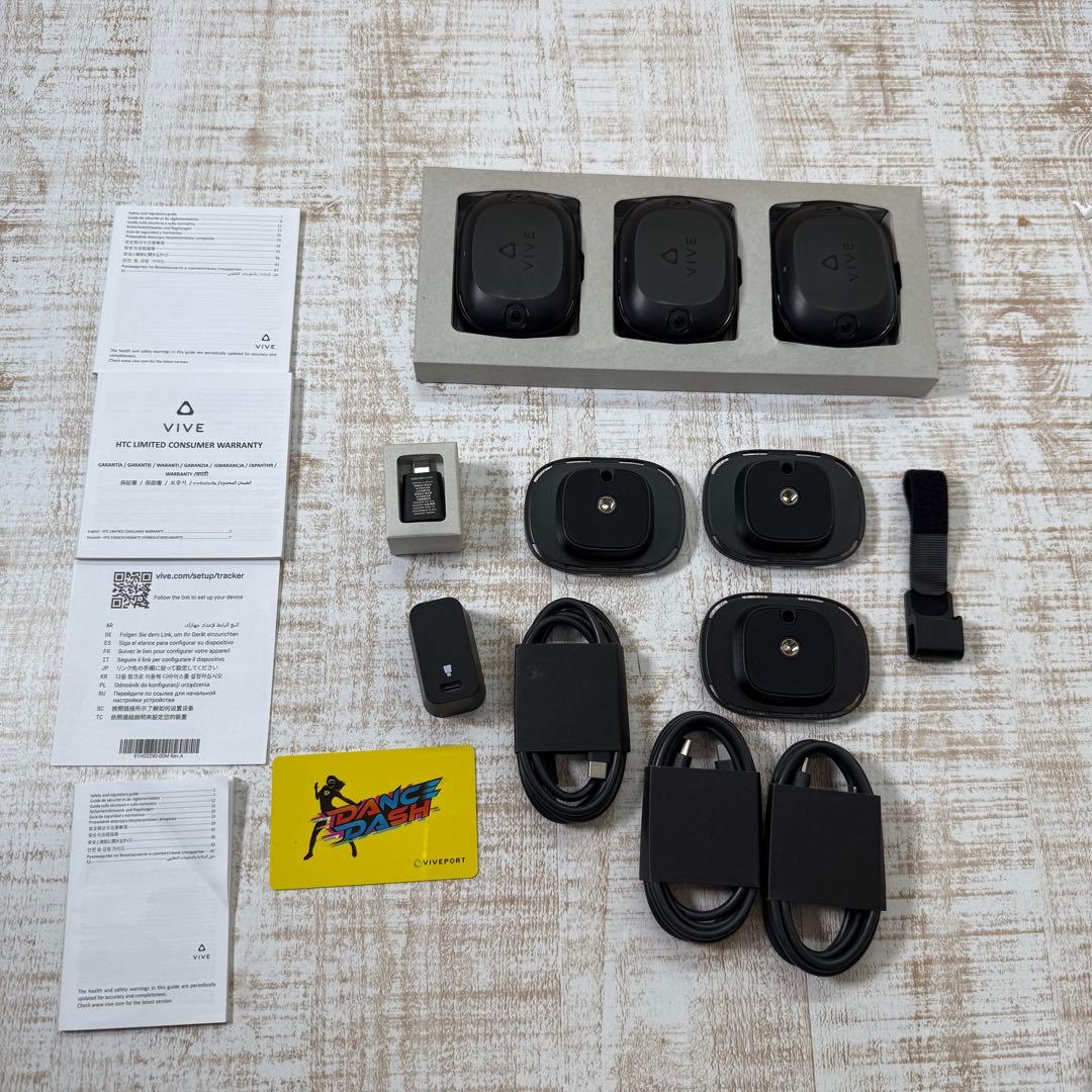 VIVE Tracker Ultimate トラッカー3個　セット　動作確認済み