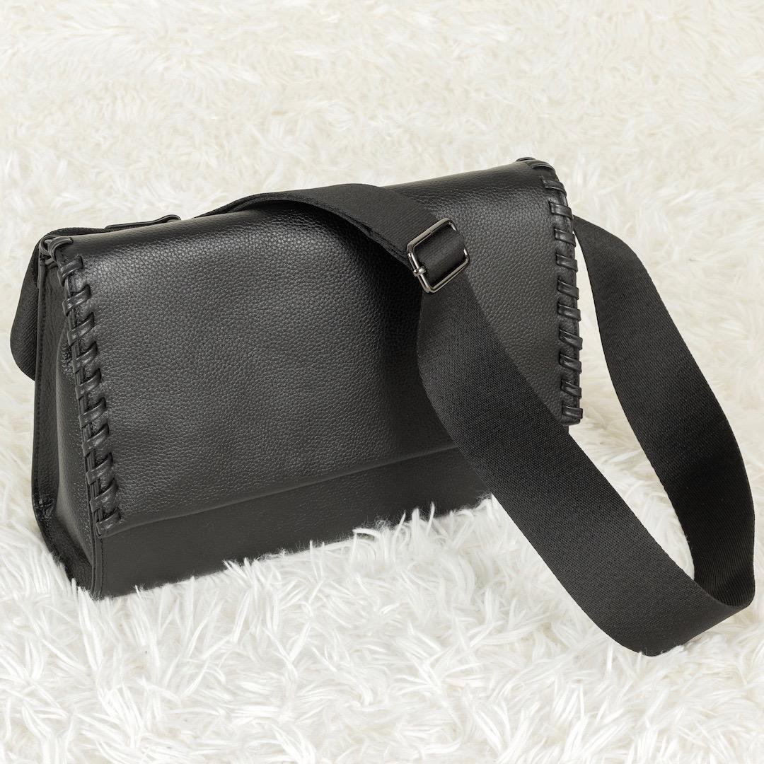 美品 ear PAPILLONNER 柄ワイドテープショルダーバッグ ブラック