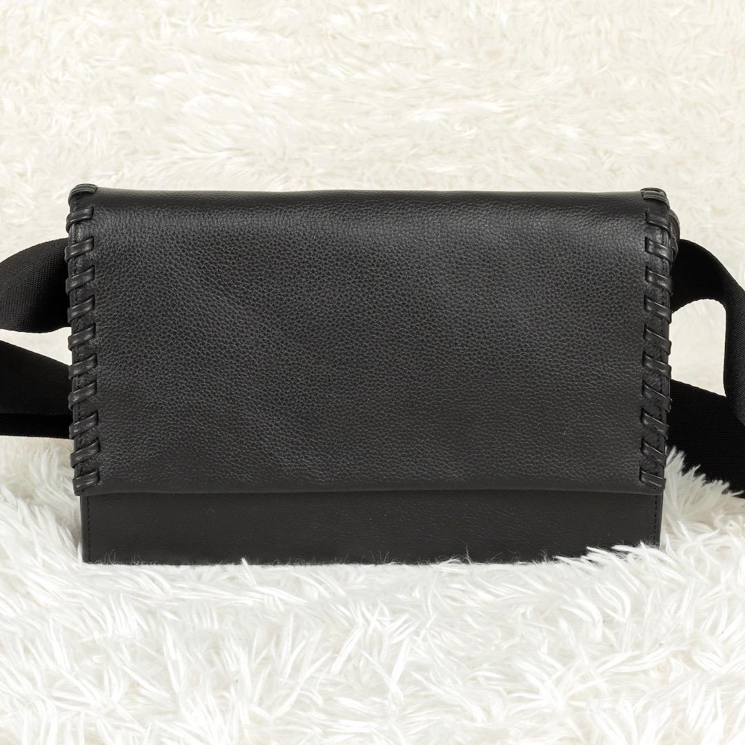 美品 ear PAPILLONNER 柄ワイドテープショルダーバッグ ブラック