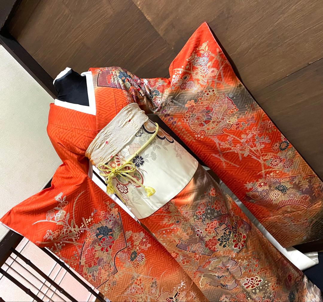 振袖フルセット6点サイズM〜Ｌ駒刺繍　地紙御所車文　暈し染め　金銀彩　正絹