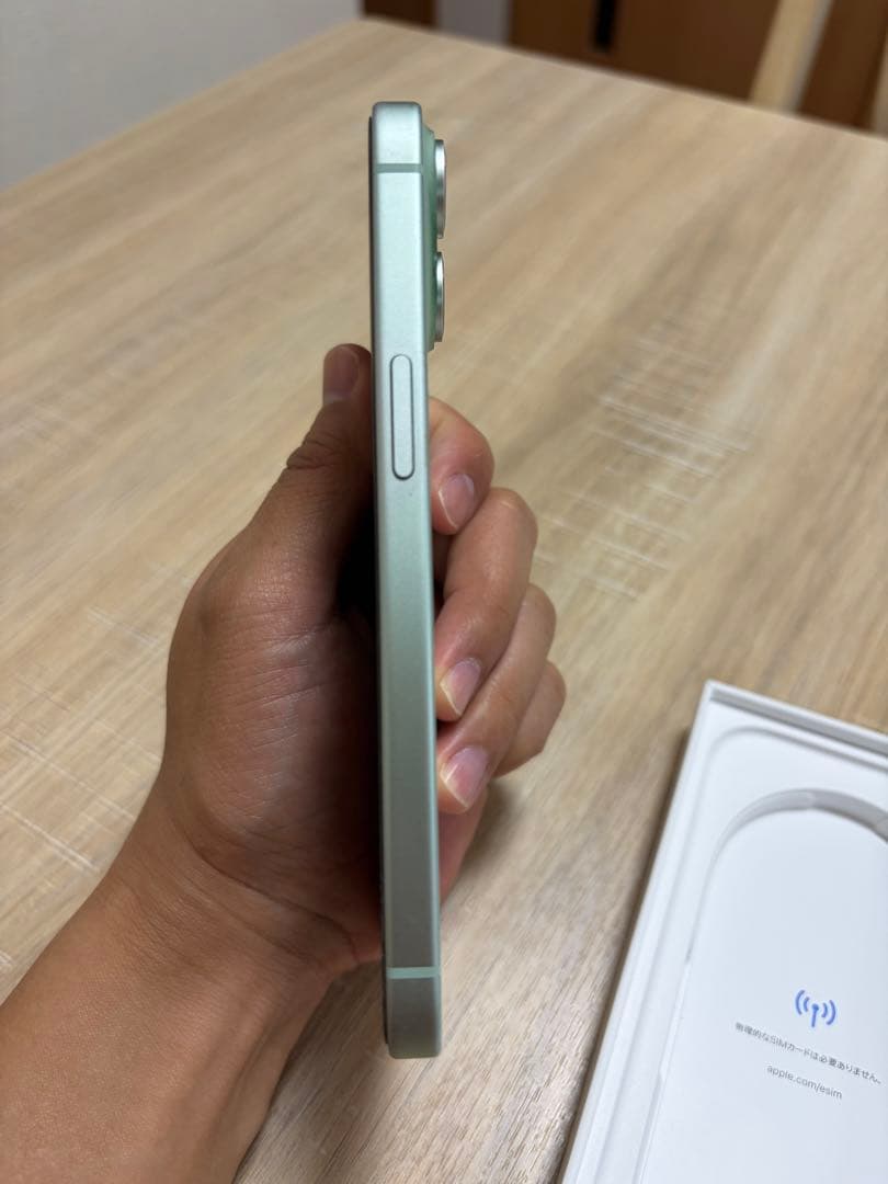 iPhone15 128GB SIMロックなし バッテリー最大容量100%