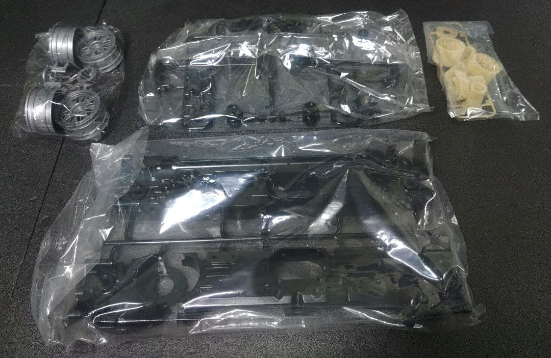 激レア　TAMIYA 　1/10カルソニック・スカイラインGT-R