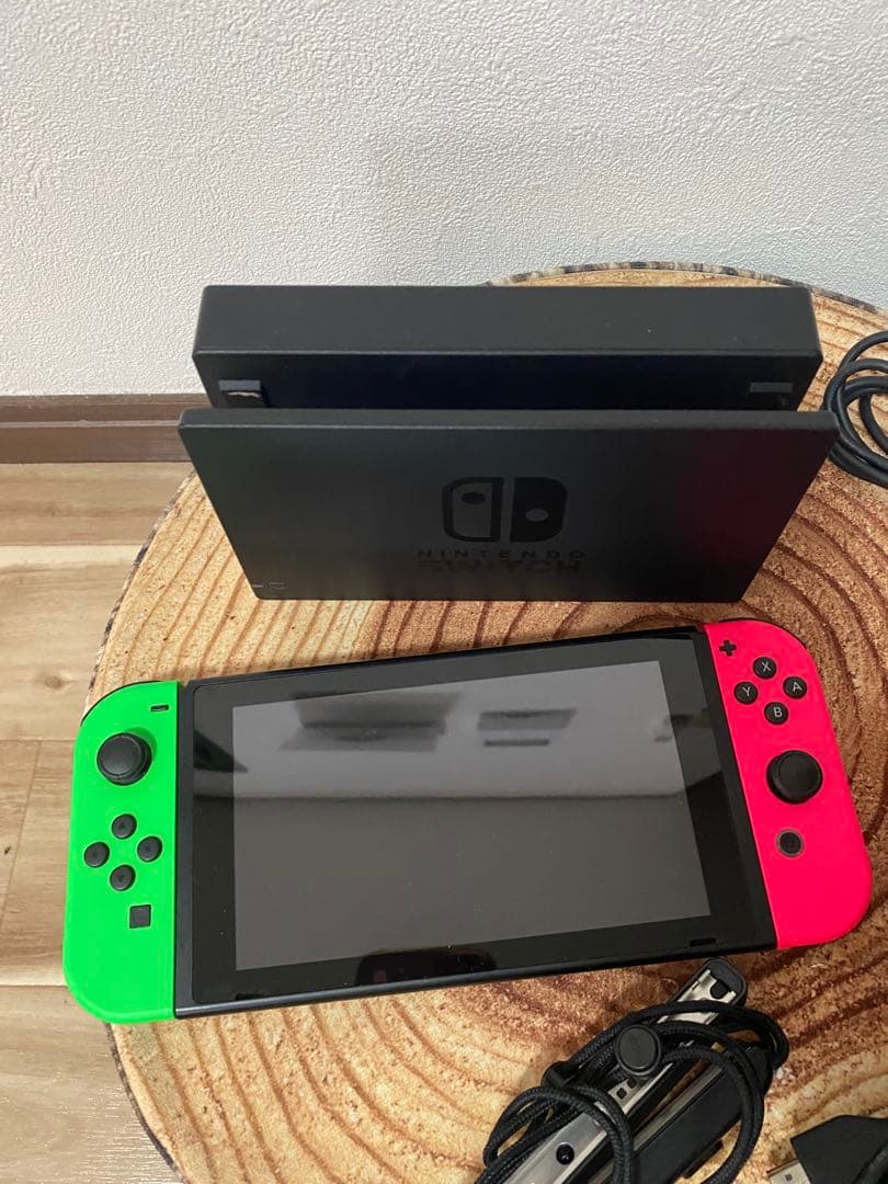 Nintendo Switch ニンテンドースイッチ本体　GRN/PNK箱無し①