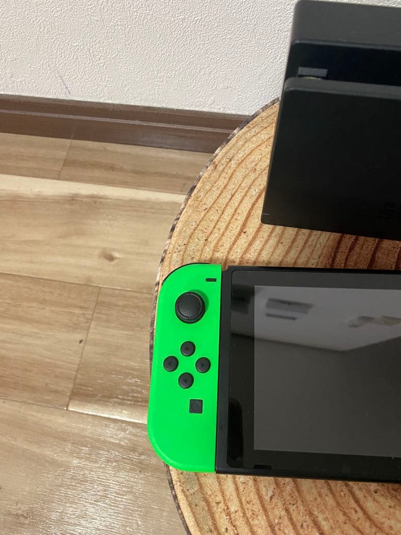 Nintendo Switch ニンテンドースイッチ本体　GRN/PNK箱無し①