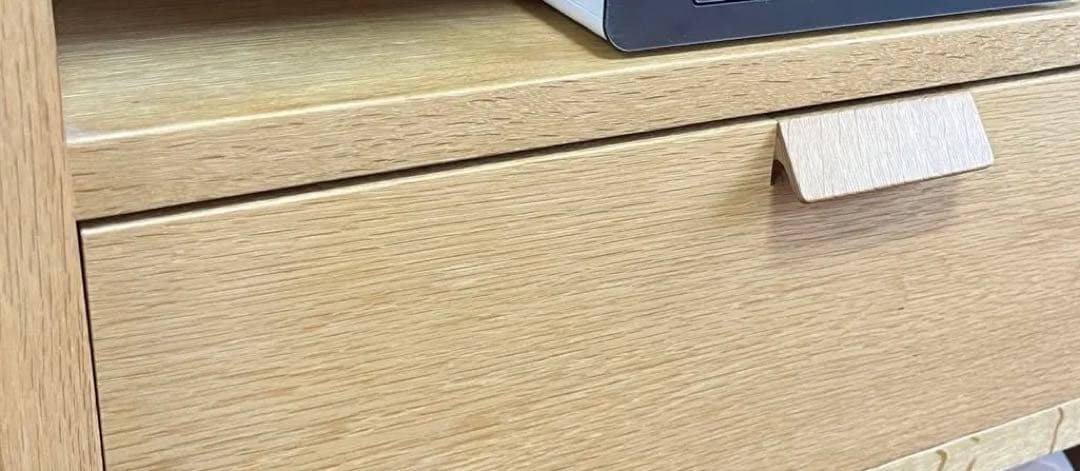 処分！【家具蔵　KAGURA 無垢材テレビ台 120cm モダンデザイン】