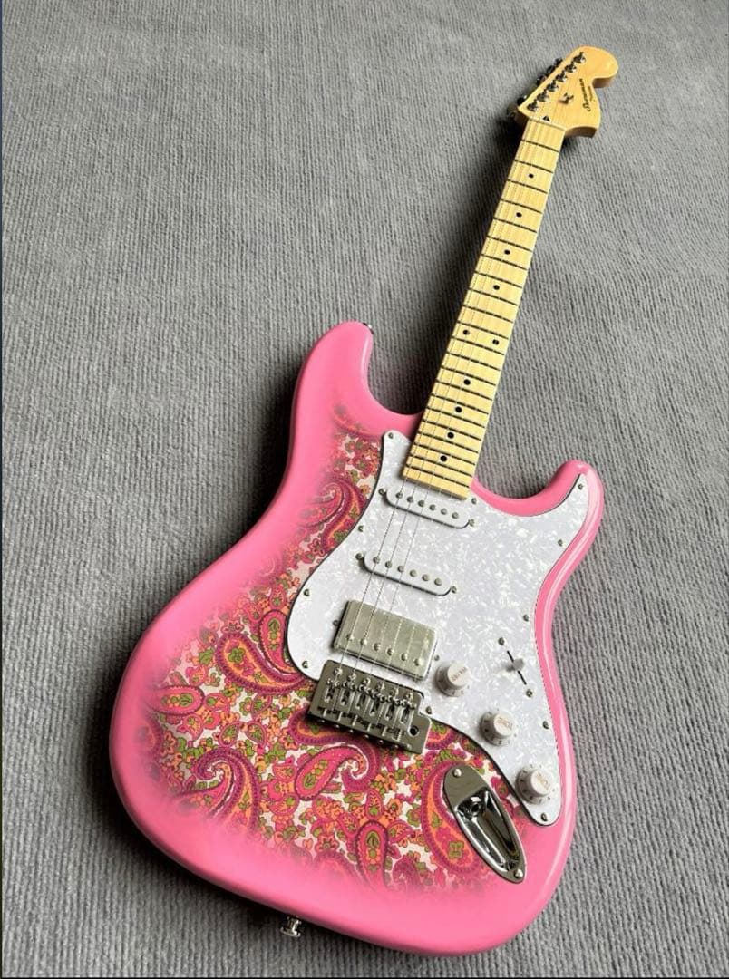 o*t様 ストラトキャスタータイプピンクペイズリー Showman Tricks