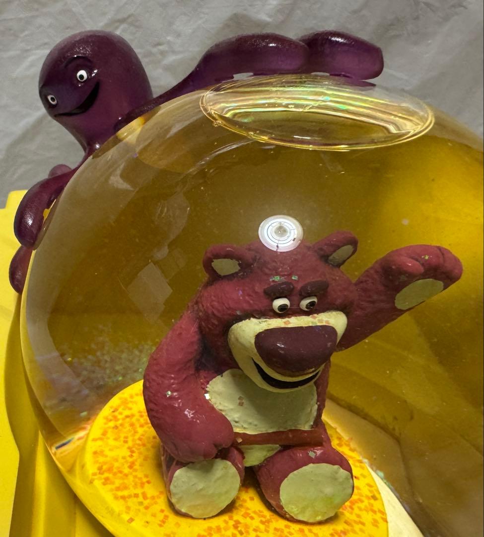 ディズニーストア トイストーリー3 オルゴール付きスノーグローブ