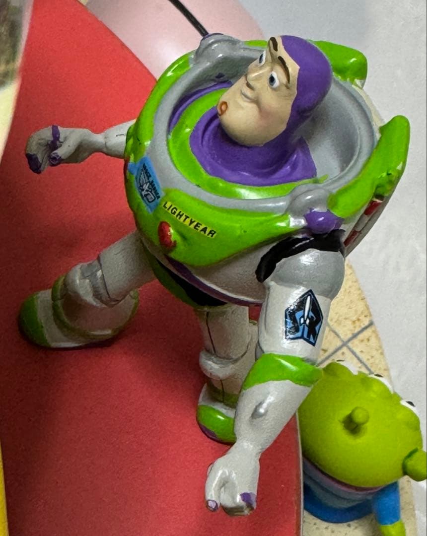 ディズニーストア トイストーリー3 オルゴール付きスノーグローブ