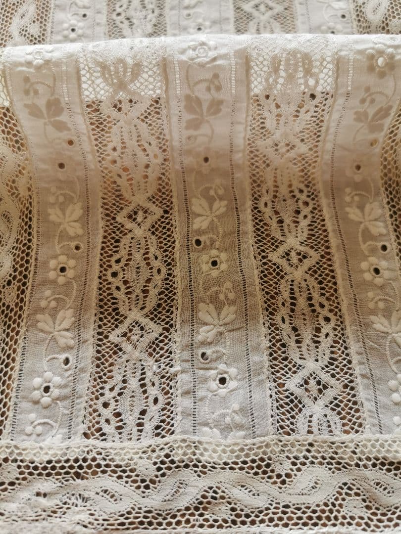 アンティークフランス ノルマンディーレース 縦繋ぎボビン＆ガロンレース ランナー