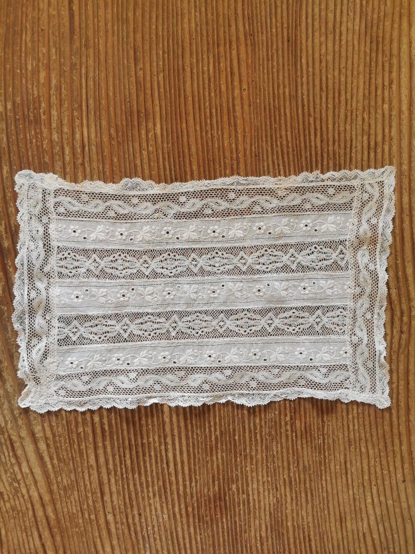 アンティークフランス ノルマンディーレース 縦繋ぎボビン＆ガロンレース ランナー