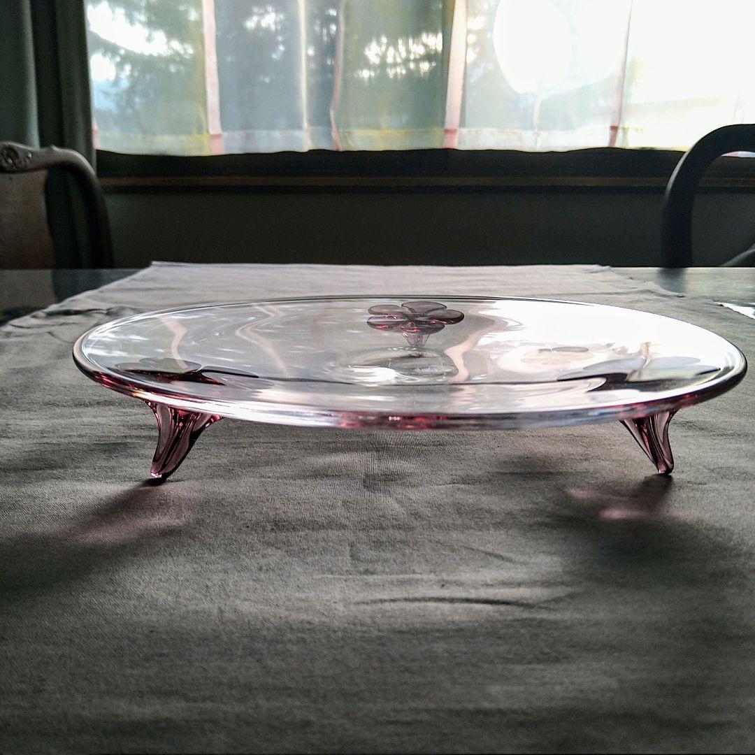 未使用　スガハラ ガラス　カメリア　23cm足つきプレート　ギフトBOX