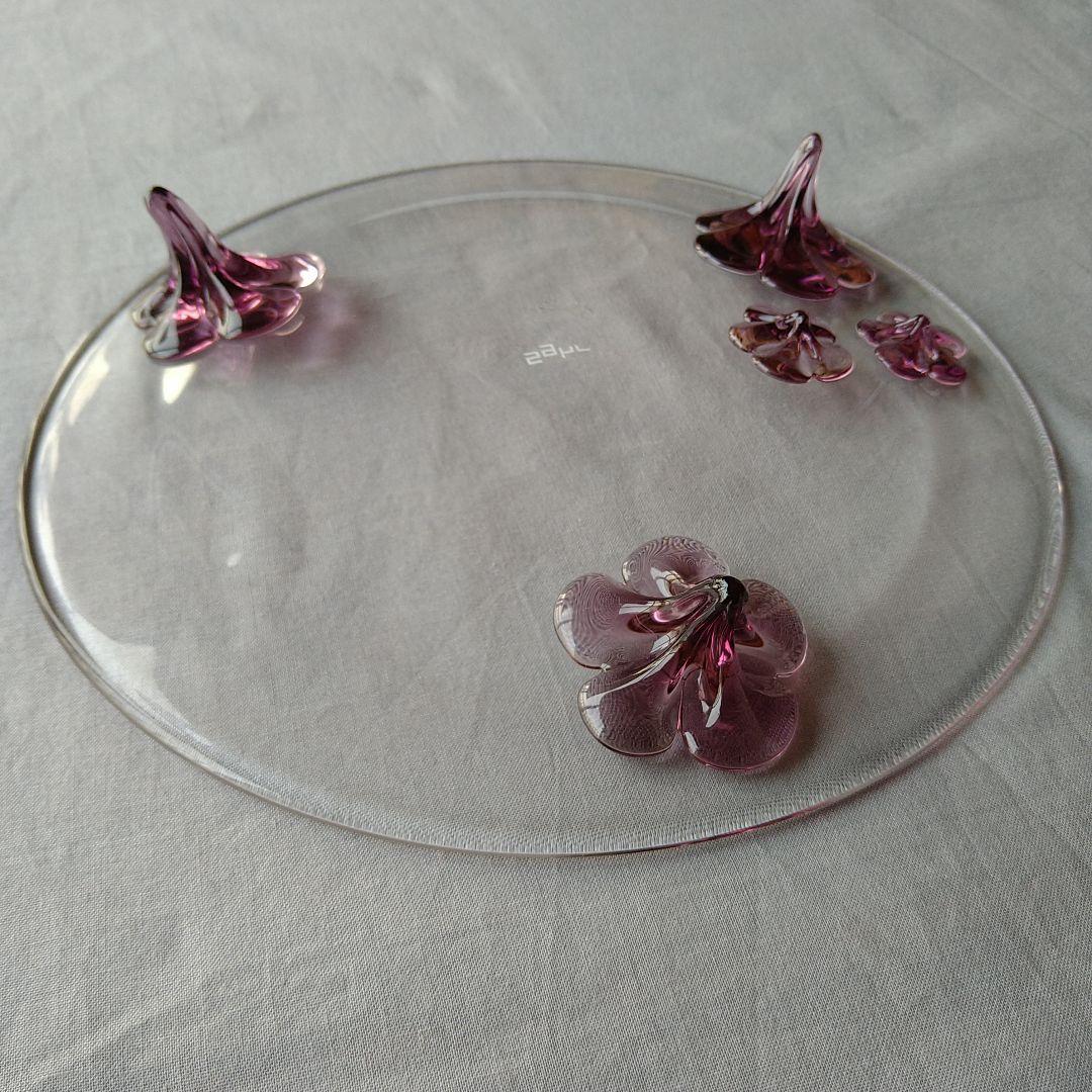 未使用　スガハラ ガラス　カメリア　23cm足つきプレート　ギフトBOX